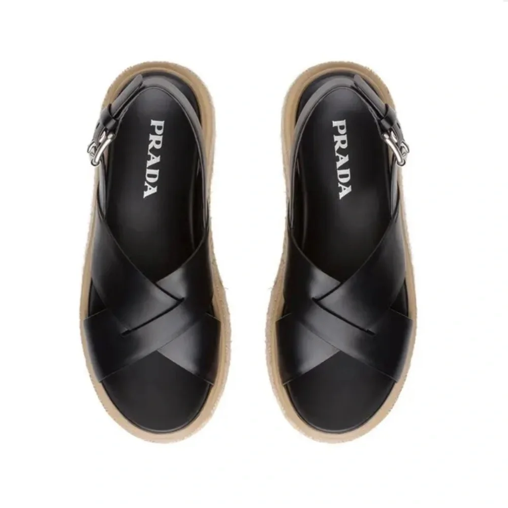 Black leather Platform Sandals